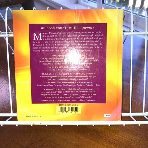 A Magical Course in Tarot Book - Picture 7 of 7